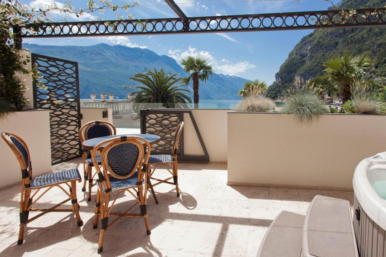 Bellavista Lakefront Hotel & Apartments Riva del Garda Eksteriør bilde